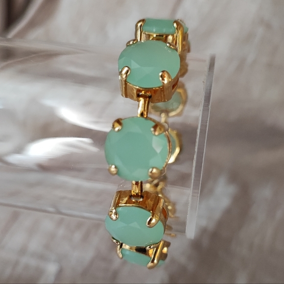 J. Crew Light Mint GREEN Gold Tone Glass Stone Bracelet Lifesaver Clasp NWOT - Picture 2 of 9